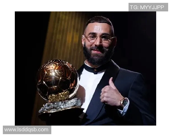 皇冠足球明星球员年薪揭秘:谁是薪资最高的球员和背后的故事 皇冠足球明星球员年薪揭秘:谁是薪资最高的球员和背后的故事