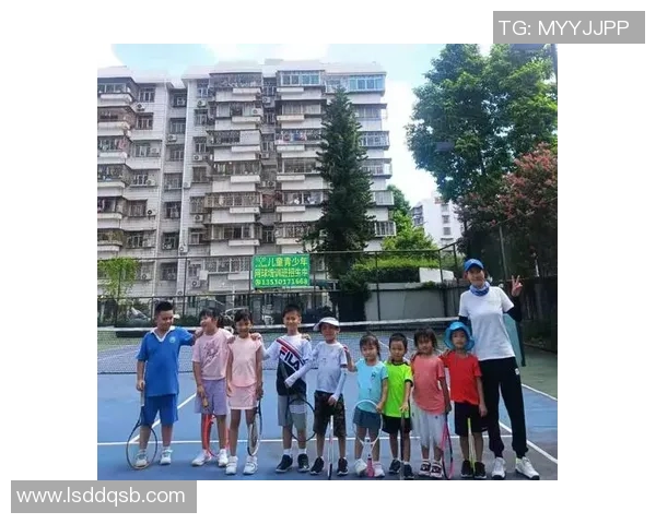 深圳网球队个人能力提升之路：聚焦网球训练与发展策略