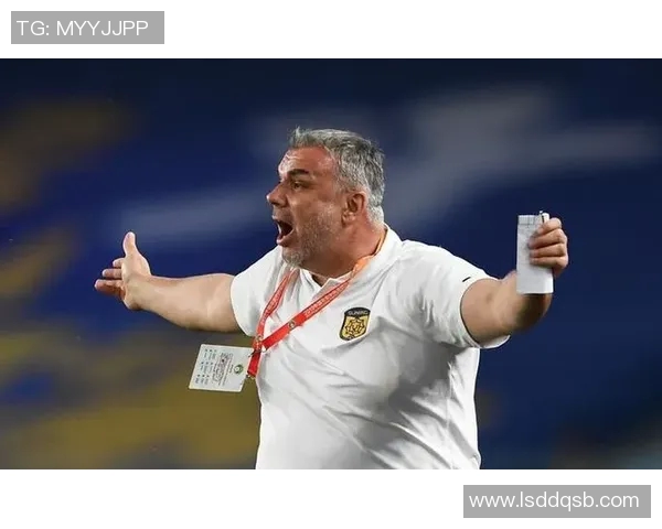 南京网球队与上海网球队赛后复盘探讨灵活性与战术调整的关键因素 南京网球队与上海网球队赛后复盘探讨灵活性与战术调整的关键因素