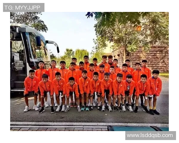 客路中学足球明星的成长之路与辉煌成就分享 客路中学足球明星的成长之路与辉煌成就分享