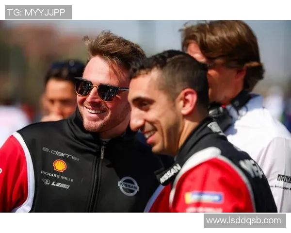 杭州足球队在洲际杯积分榜中以70分稳居第一名展现强劲实力 杭州足球队在洲际杯积分榜中以70分稳居第一名展现强劲实力