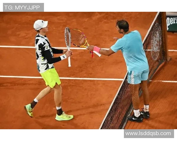 深圳网球队与杭州网球队赛后复盘分析灵活性表现与战术调整